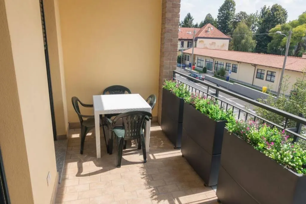ססטו קלנדה Apartment Victoria, Cozy Studio Flat Near Leonardo Academy 0*, ססטו קלנדה איטליה